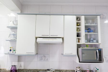 Casa à venda com 220m², 2 quartos e 2 vagas Casa à venda com 220m², 2 quartos e 2 vagasCozinha - Armários