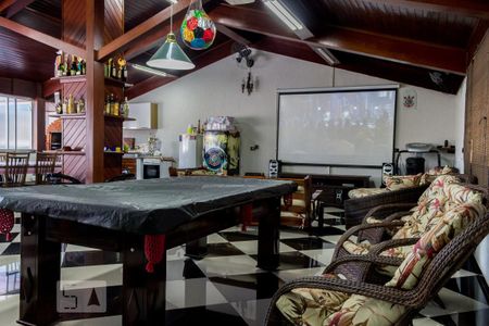 Casa à venda com 220m², 2 quartos e 2 vagas Casa à venda com 220m², 2 quartos e 2 vagasSalão de Festa