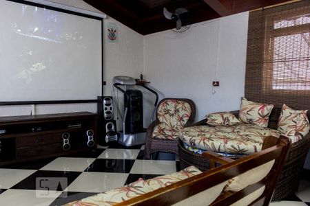 Casa à venda com 220m², 2 quartos e 2 vagas Casa à venda com 220m², 2 quartos e 2 vagasSalão de Festa