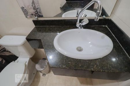 Casa à venda com 175m², 3 quartos e 2 vagasBanheiro