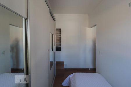 Casa à venda com 175m², 3 quartos e 2 vagasDormitório 2