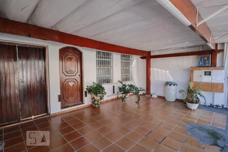Casa à venda com 175m², 3 quartos e 2 vagasGaragem