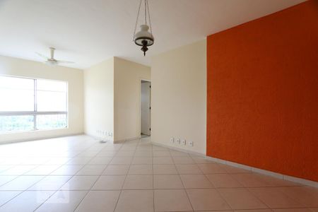 Sala de apartamento para alugar com 2 quartos, 74m² em Freguesia de Jacarepaguá, Rio de Janeiro