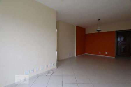 Sala de apartamento para alugar com 2 quartos, 74m² em Freguesia de Jacarepaguá, Rio de Janeiro