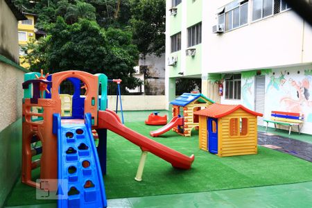 Apartamento para alugar com 74m², 2 quartos e 1 vagaÁrea Comum - Playground
