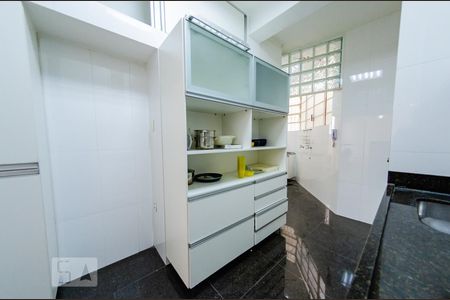 Apartamento para alugar com 92m², 2 quartos e 1 vagaCozinha