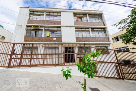 Apartamento para alugar com 92m², 2 quartos e 1 vagaFachada