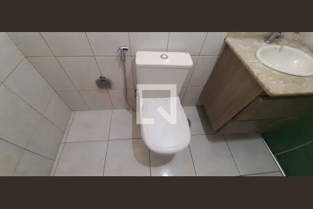 Apartamento à venda com 59m², 2 quartos e 1 vaga Apartamento à venda com 59m², 2 quartos e 1 vagaBanheiro