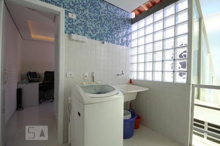 Casa para alugar com 201m², 3 quartos e 2 vagasÁrea de serviço