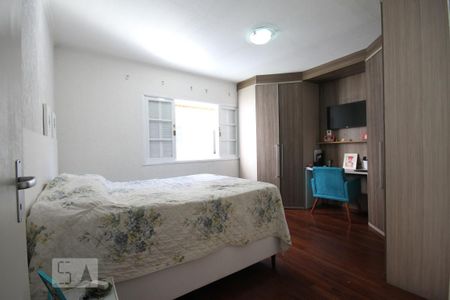 Casa para alugar com 201m², 3 quartos e 2 vagasSuíte 2