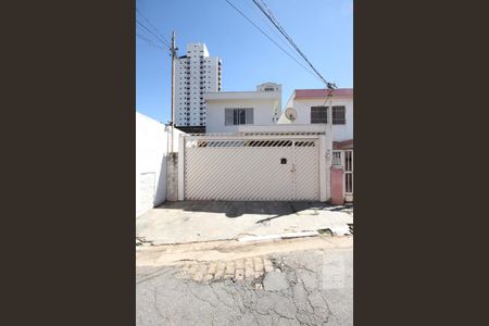 Casa para alugar com 201m², 3 quartos e 2 vagasFachada