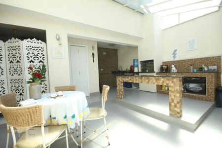 Casa para alugar com 201m², 3 quartos e 2 vagasChurrasqueira