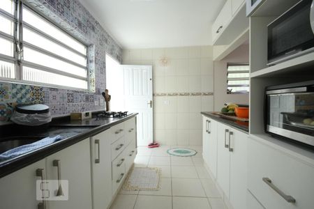 Casa para alugar com 201m², 3 quartos e 2 vagasCozinha