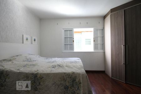 Casa para alugar com 201m², 3 quartos e 2 vagasSuíte 2