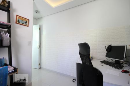 Casa para alugar com 201m², 3 quartos e 2 vagasEscritório