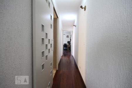 Casa para alugar com 201m², 3 quartos e 2 vagasCorredor