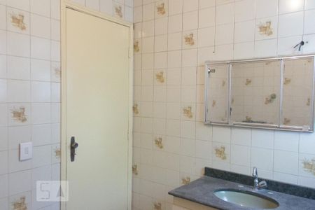 Casa para alugar com 125m², 3 quartos e 2 vagasBanheiro 1