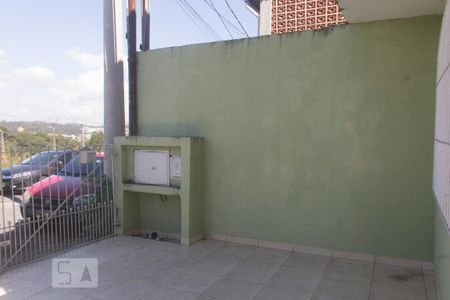 Garagem de casa para alugar com 3 quartos, 125m² em Jardim Eliane, Cotia