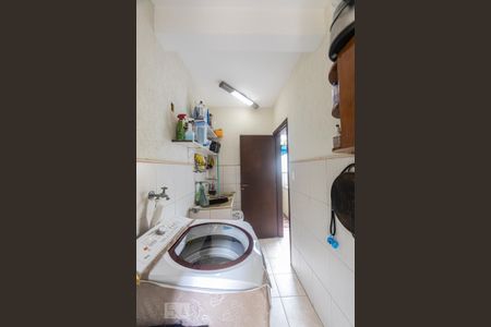 Casa à venda com 300m², 2 quartos e 1 vaga Casa à venda com 300m², 2 quartos e 1 vagaÁrea de Serviço