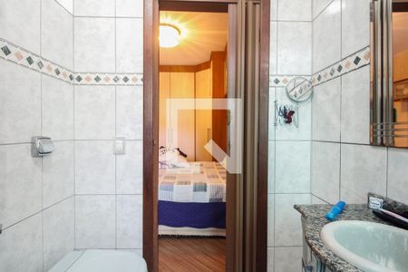 Casa à venda com 203m², 3 quartos e 5 vagasBanheiro Suíte 2