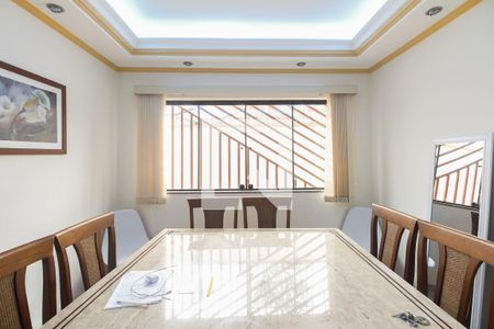 Casa à venda com 203m², 3 quartos e 5 vagasSala de Jantar 