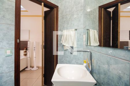 Lavabo  de casa à venda com 3 quartos, 203m² em Jardim Textil, São Paulo