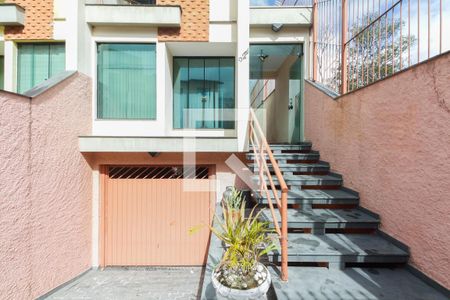 Casa à venda com 203m², 3 quartos e 5 vagasFachada 