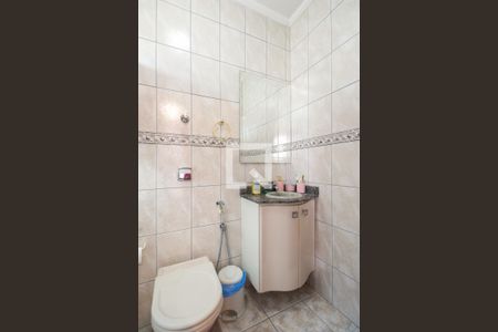 Casa à venda com 203m², 3 quartos e 5 vagasBanheiro Suíte 3