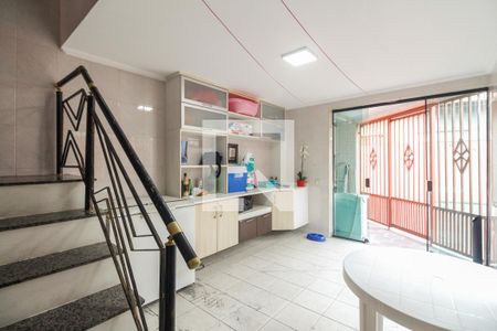 Casa à venda com 203m², 3 quartos e 5 vagasÁrea de Serviço 