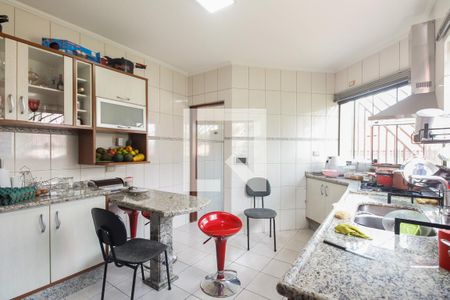 Casa à venda com 203m², 3 quartos e 5 vagasCozinha 