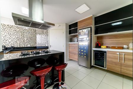 Apartamento à venda com 180m², 3 quartos e 2 vagas Apartamento à venda com 180m², 3 quartos e 2 vagasCozinha