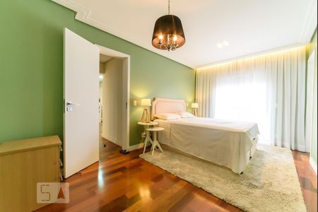 Apartamento à venda com 180m², 3 quartos e 2 vagas Apartamento à venda com 180m², 3 quartos e 2 vagasSuíte 3