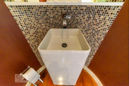 Apartamento à venda com 180m², 3 quartos e 2 vagas Apartamento à venda com 180m², 3 quartos e 2 vagasLavabo