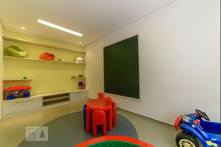 Apartamento à venda com 180m², 3 quartos e 2 vagas Apartamento à venda com 180m², 3 quartos e 2 vagasBrinquedoteca