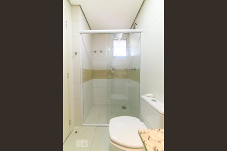 Apartamento à venda com 180m², 3 quartos e 2 vagas Apartamento à venda com 180m², 3 quartos e 2 vagasBanheiro da Suíte 2