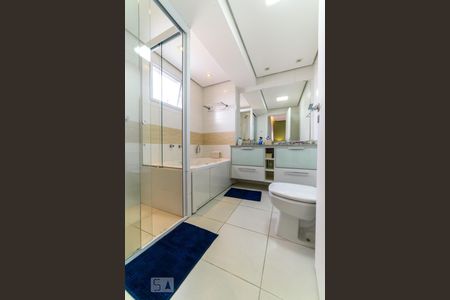 Apartamento à venda com 180m², 3 quartos e 2 vagas Apartamento à venda com 180m², 3 quartos e 2 vagasBanheiro da Suíte 3