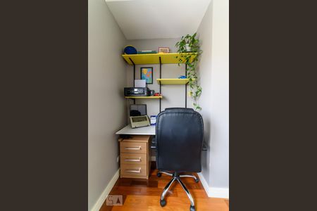 Apartamento à venda com 180m², 3 quartos e 2 vagas Apartamento à venda com 180m², 3 quartos e 2 vagasSuíte 2