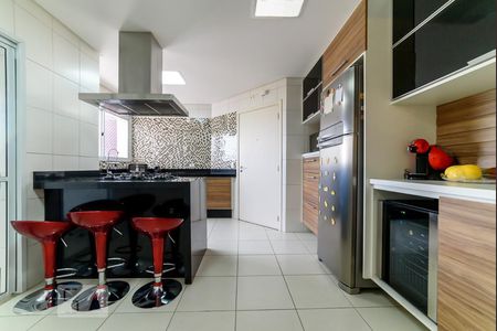 Apartamento à venda com 180m², 3 quartos e 2 vagas Apartamento à venda com 180m², 3 quartos e 2 vagasCozinha