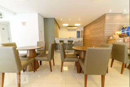 Apartamento à venda com 180m², 3 quartos e 2 vagas Apartamento à venda com 180m², 3 quartos e 2 vagasÁrea comum - Salão de festas