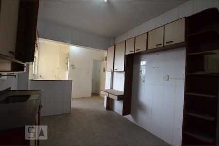 Apartamento à venda com 82m², 2 quartos e 1 vagaCozinha