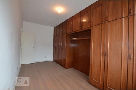 Apartamento à venda com 82m², 2 quartos e 1 vagaQuarto 2