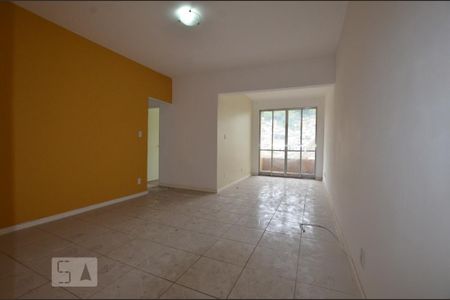 Sala de apartamento à venda com 2 quartos, 82m² em Penha Circular, Rio de Janeiro