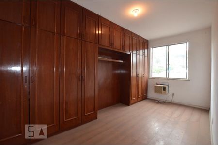 Apartamento à venda com 82m², 2 quartos e 1 vagaQuarto 2