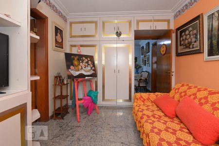 Apartamento à venda com 250m², 5 quartos e 4 vagasSuíte 2