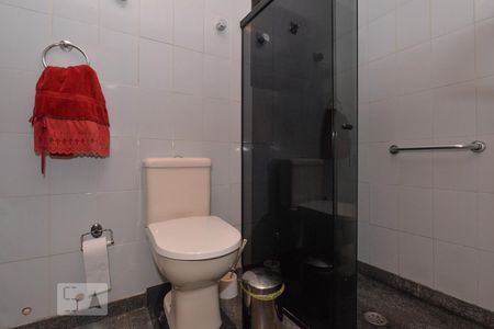 Apartamento à venda com 250m², 5 quartos e 4 vagasBanheiro da Suíte 3