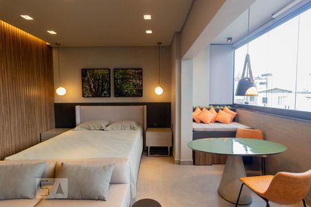 Studio para alugar com 32m², 1 quarto e 1 vaga Studio para alugar com 32m², 1 quarto e 1 vagaStúdio