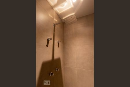 Studio para alugar com 32m², 1 quarto e 1 vaga Studio para alugar com 32m², 1 quarto e 1 vagaBanheiro