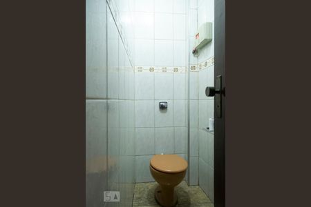 LAVABO de casa à venda com 4 quartos, 200m² em Chácara Nossa Senhora Aparecida, São Paulo