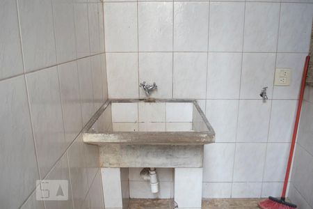 Casa à venda com 200m², 4 quartos e 4 vagas Casa à venda com 200m², 4 quartos e 4 vagasÁREA DE SERVIÇO