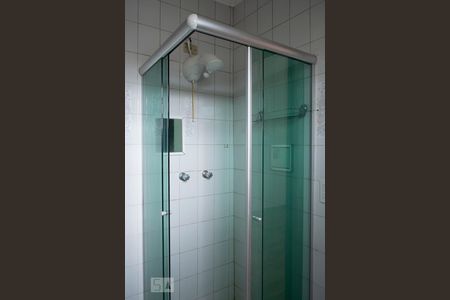 Casa à venda com 200m², 4 quartos e 4 vagas Casa à venda com 200m², 4 quartos e 4 vagasBANHEIRO SUITE